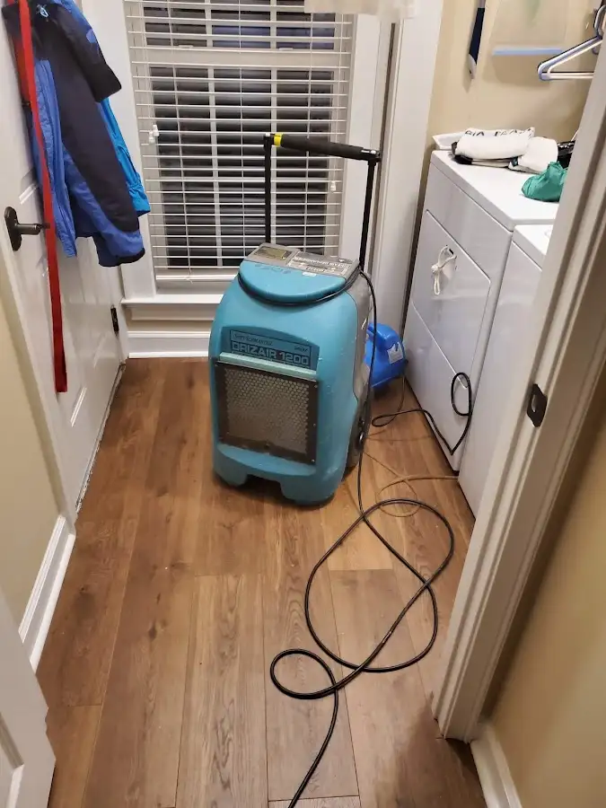 Commercial dehumidifier deployed for Flood Damage Cleanup in Wood River